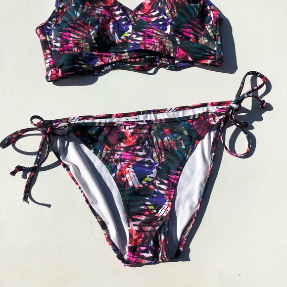 Victoria’s Secret PINK Tropical Printed Bikini M - Picture 3 of 12